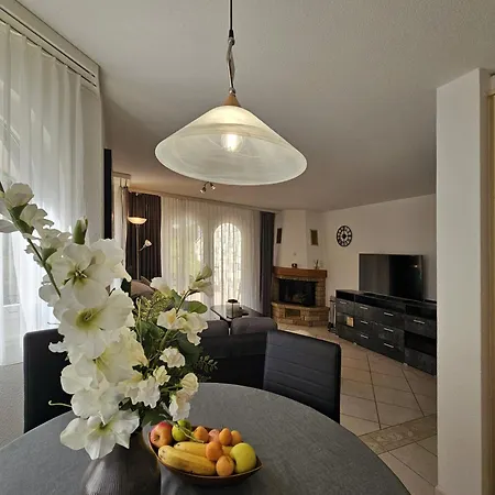 Chateau Eg Apartment *